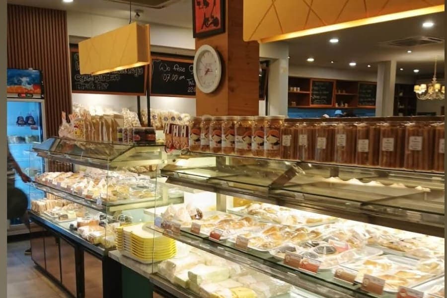 Interior dan suasana di MamMee Bakery & Kopihaus Palembang
